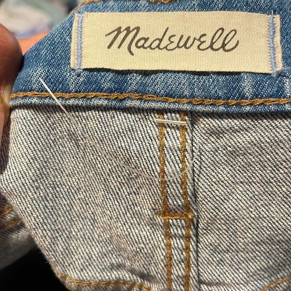 Madewell NWOT Classic Straight Jeans in Nearwood Wash - Picture 10 of 10
